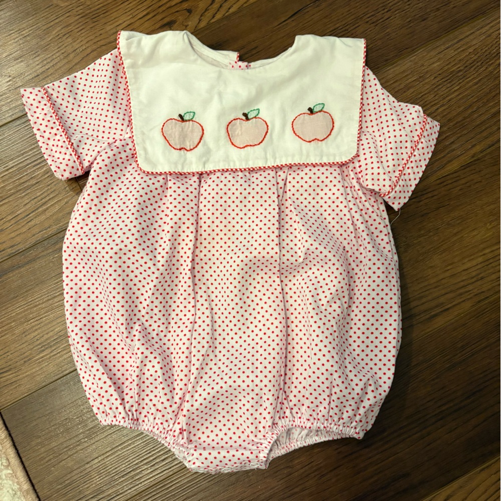 Cecil & Lou Apple Embroidery Bubble